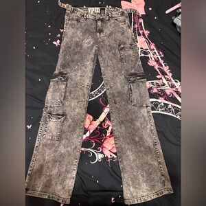 Women’s Black and Grey straight-legged cargo jeans.
Brand: VIP JEANS (V.I.P.)